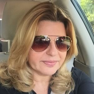 Meet your Posher, Ana